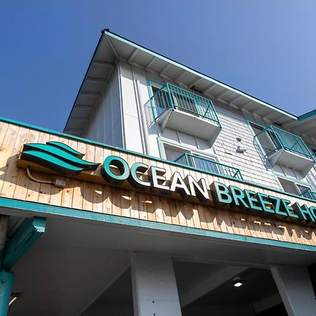 Oyo Ocean Breeze Hotel At リンカーン・シティー エクステリア 写真